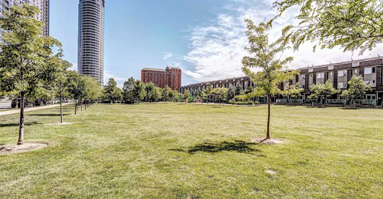 320-275 Village Green Square, Toronto, ON, M1S 0L8 - 16