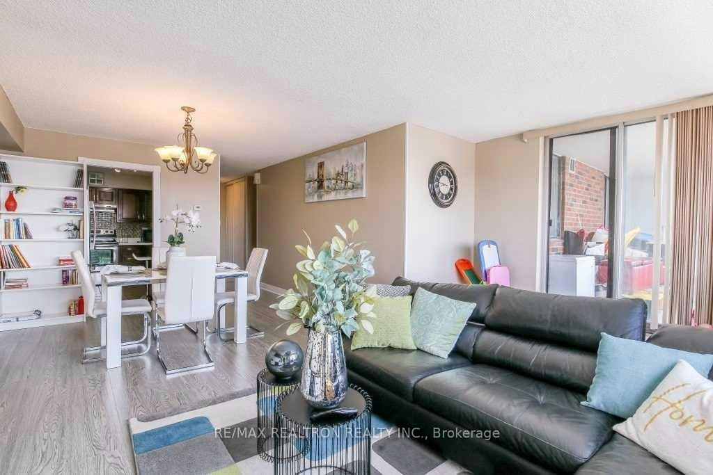 1901-3380 Eglinton Avenue, Toronto, ON, M1J 3L6 - 4