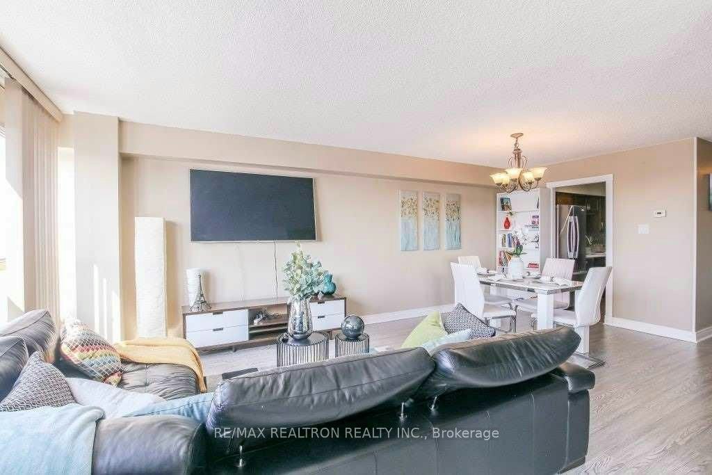 1901-3380 Eglinton Avenue, Toronto, ON, M1J 3L6 - 3