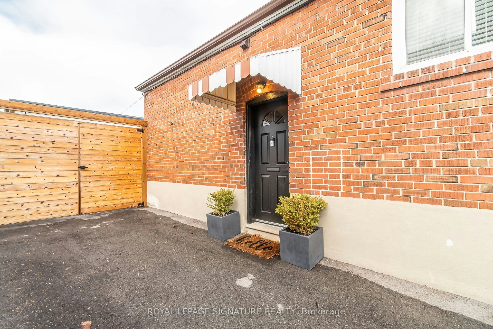 Bsmt-46 Karnwood Drive, Toronto, ON, M1L 2Z6 - 2