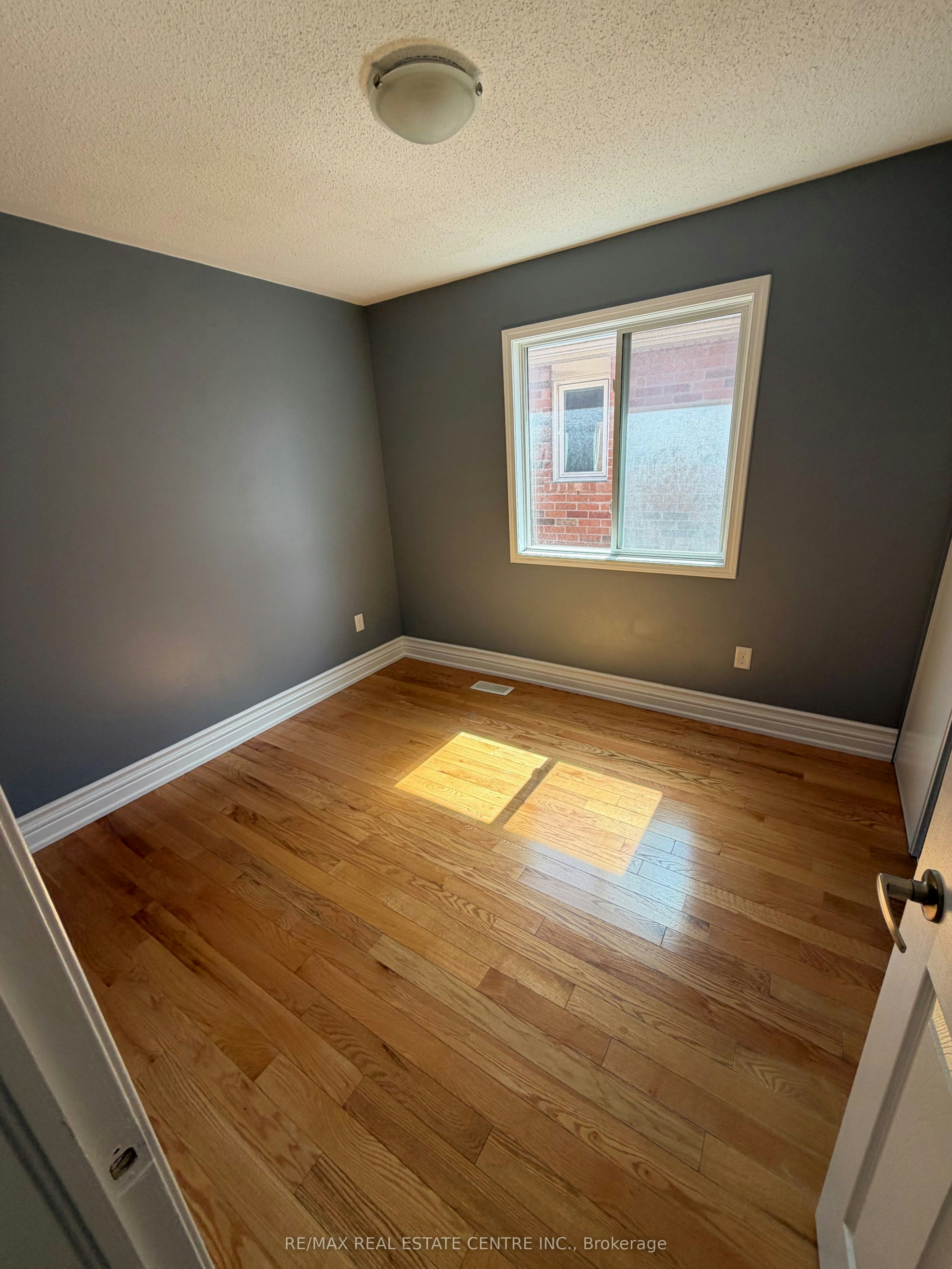 Upper-17 Millcar Drive, Toronto, ON, M1B 6J6 - 14