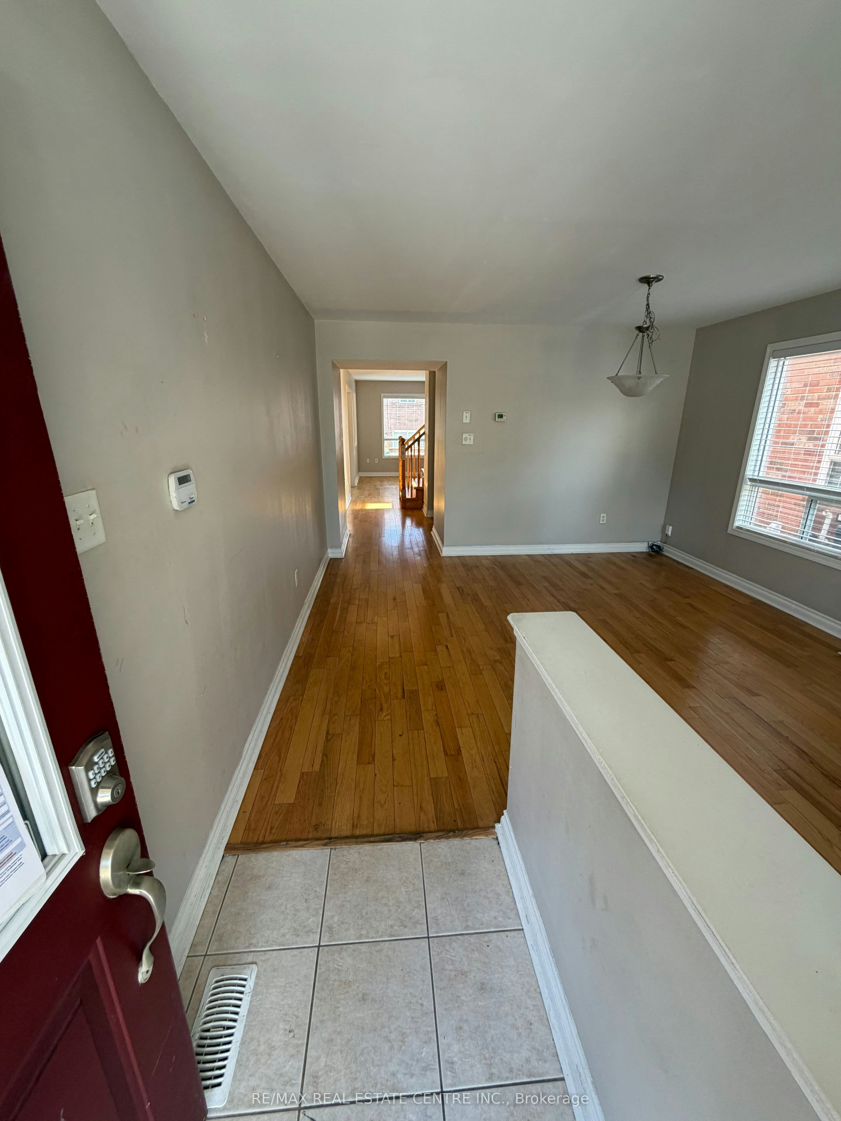 Upper-17 Millcar Drive, Toronto, ON, M1B 6J6 - 3