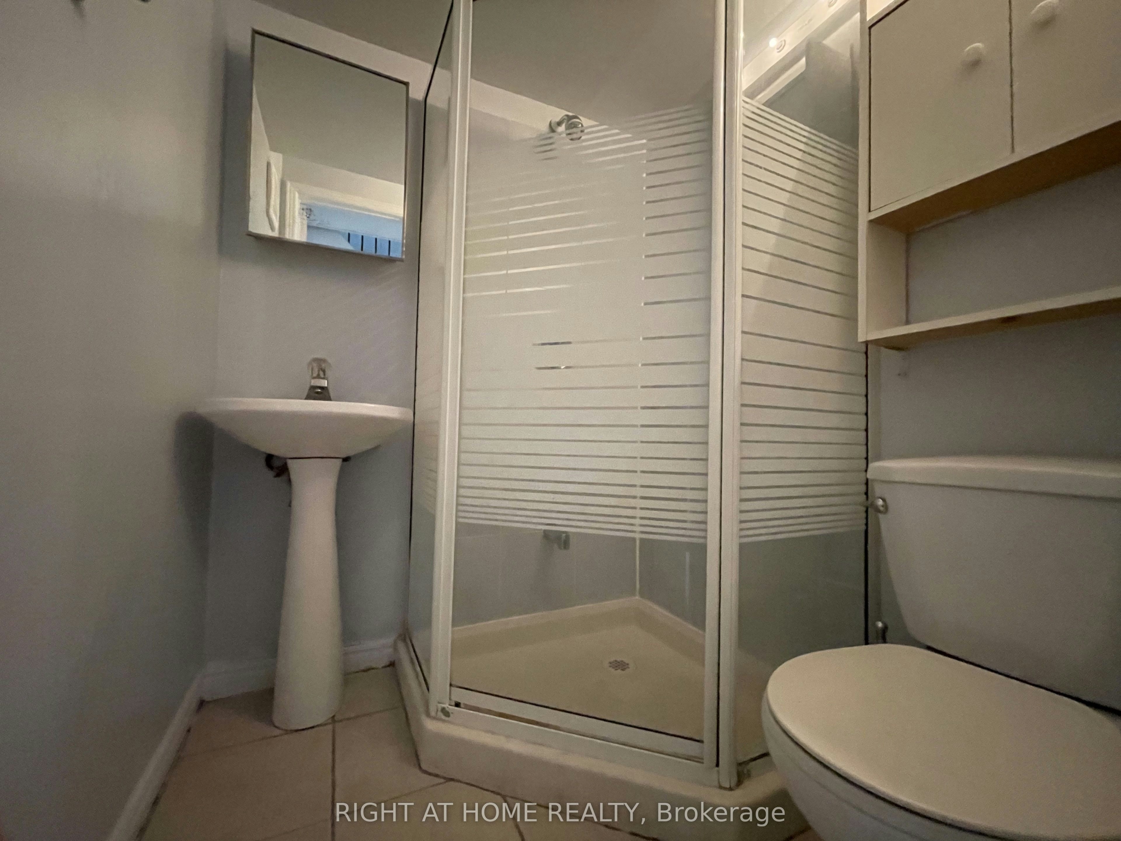 Lower-12 Quarry Court, Toronto, ON, M4J 5A7 - 4