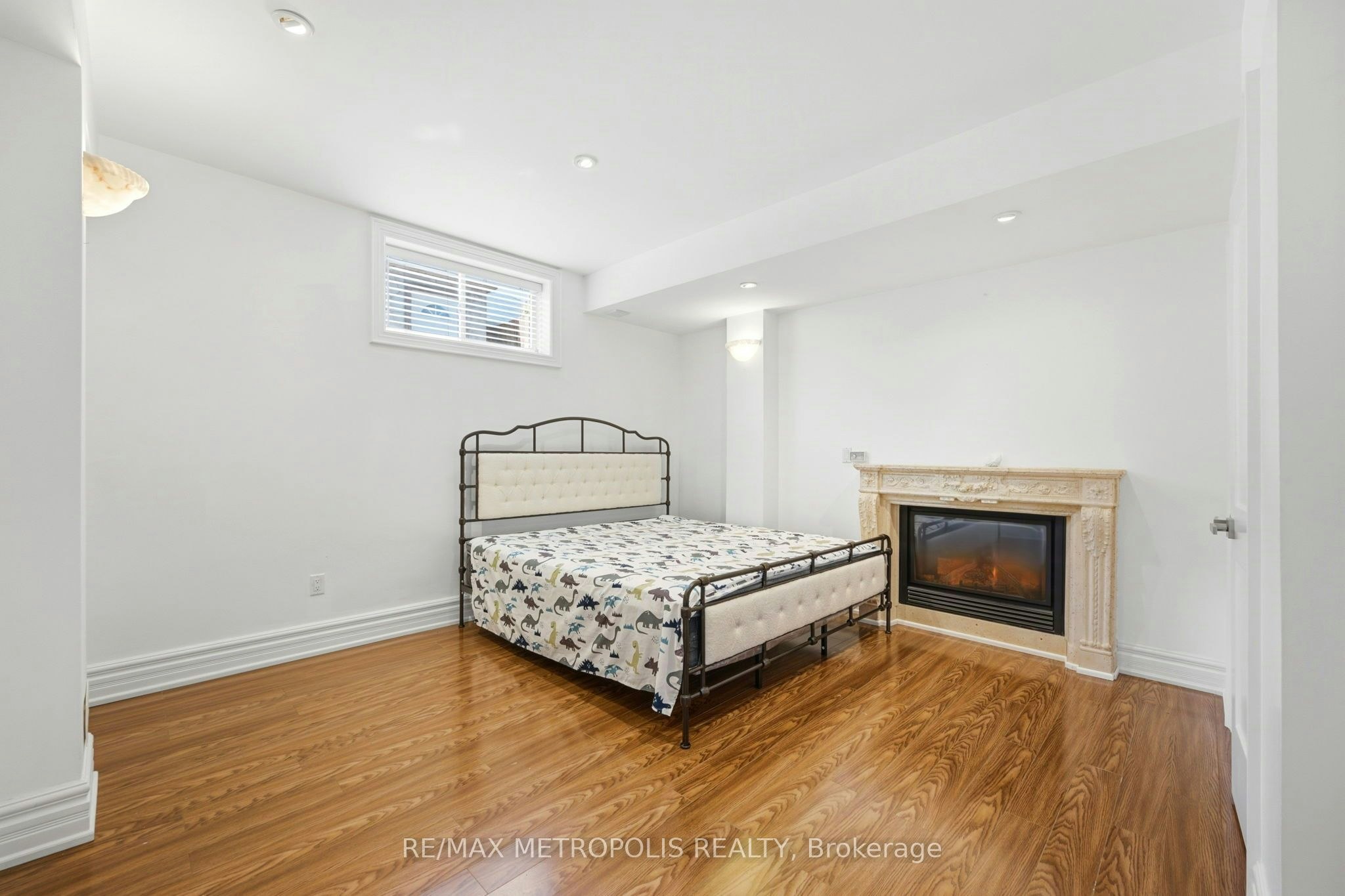 BSMT-2 Denvale Road, Toronto, ON, M4B 3B4 - 16