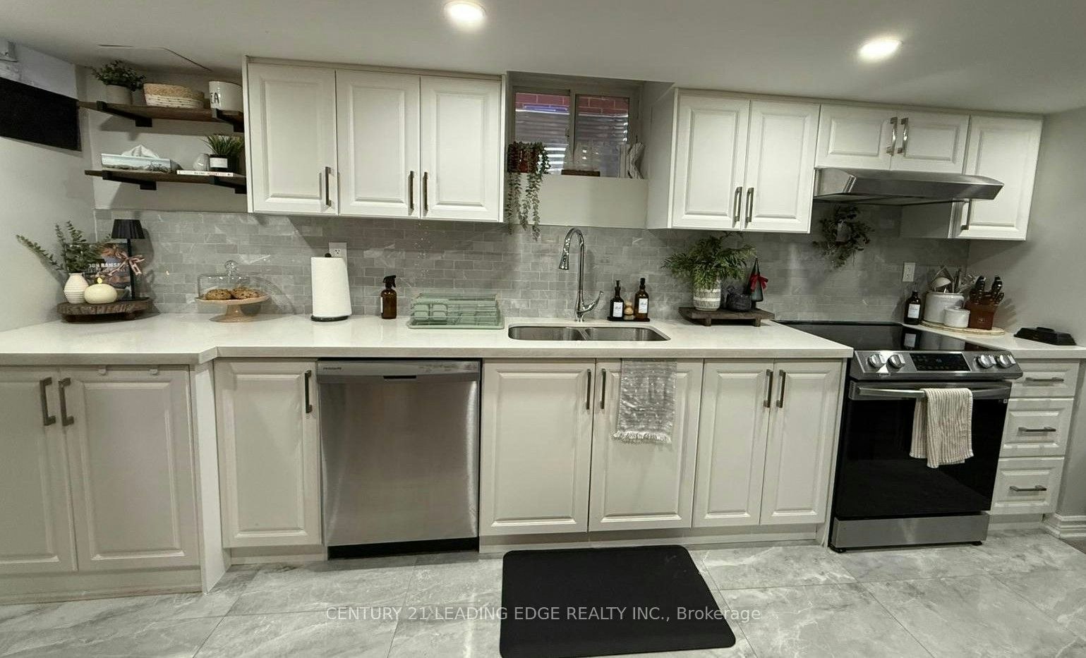32 Westfield Drive, Whitby, ON, L1P 1Y5 - 3