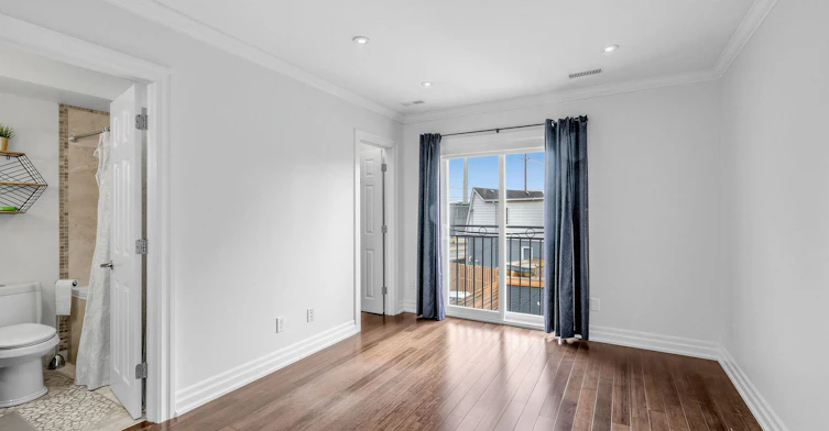 797 Eastern Avenue, Toronto, ON, M4M 1E9 - 35