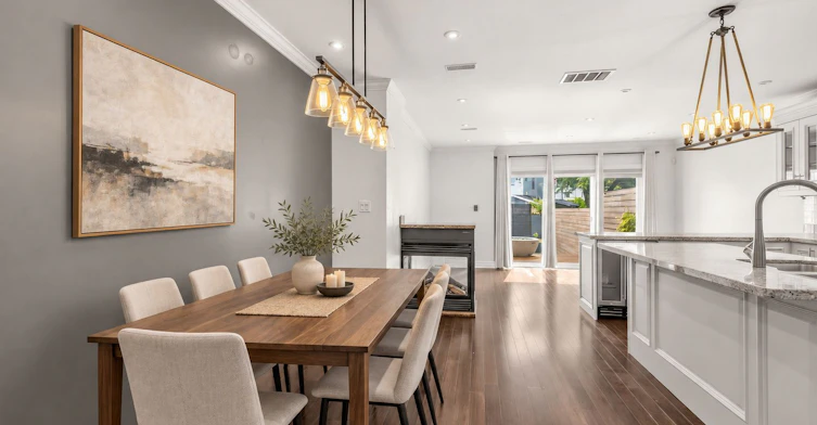 797 Eastern Avenue, Toronto, ON, M4M 1E9 - 5
