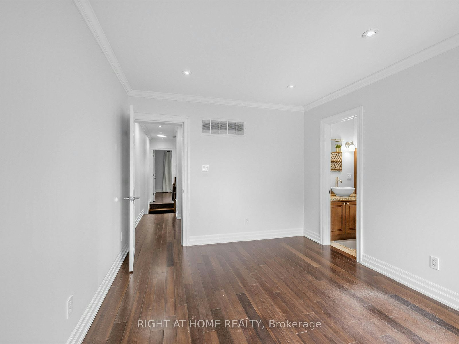797 Eastern Avenue, Toronto, ON, M4M 1E9 - 36