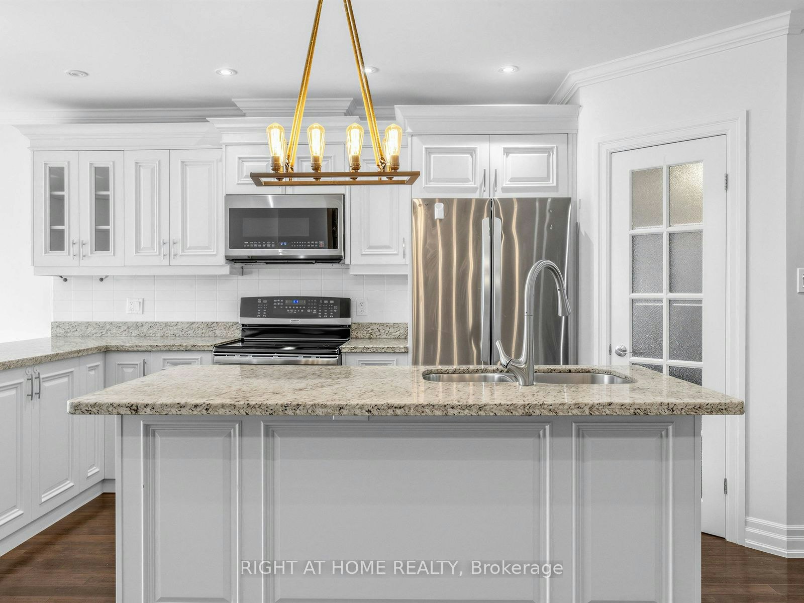 797 Eastern Avenue, Toronto, ON, M4M 1E9 - 23