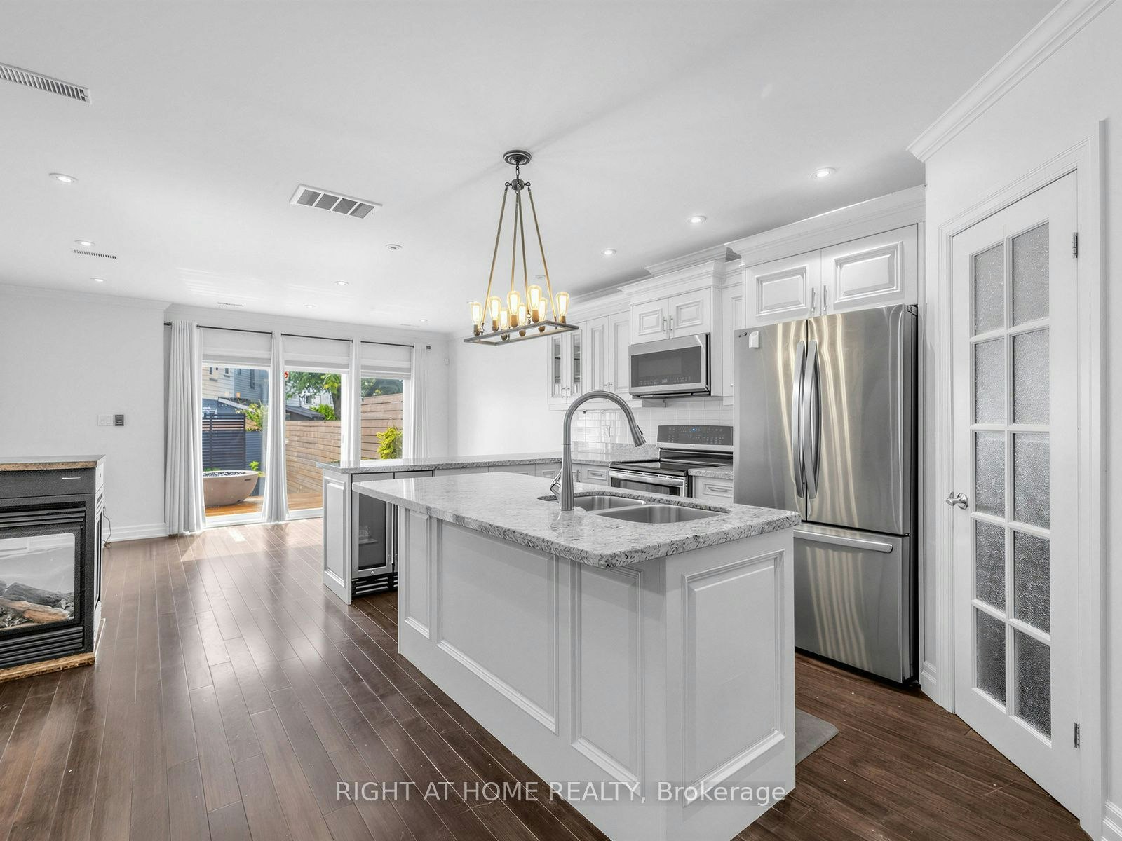 797 Eastern Avenue, Toronto, ON, M4M 1E9 - 24