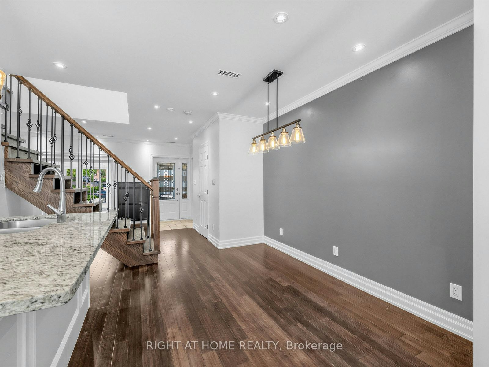 797 Eastern Avenue, Toronto, ON, M4M 1E9 - 21