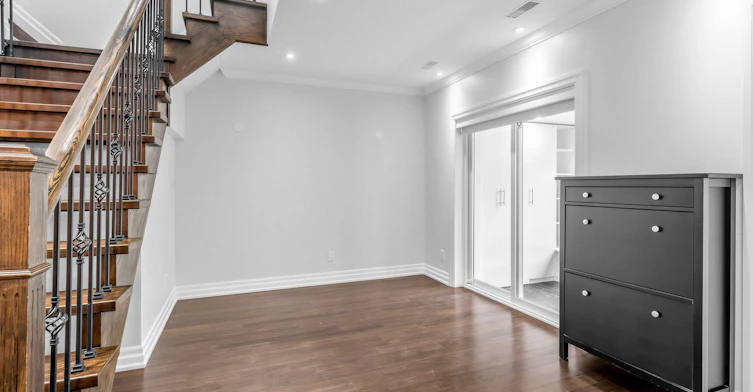 797 Eastern Avenue, Toronto, ON, M4M 1E9 - 17