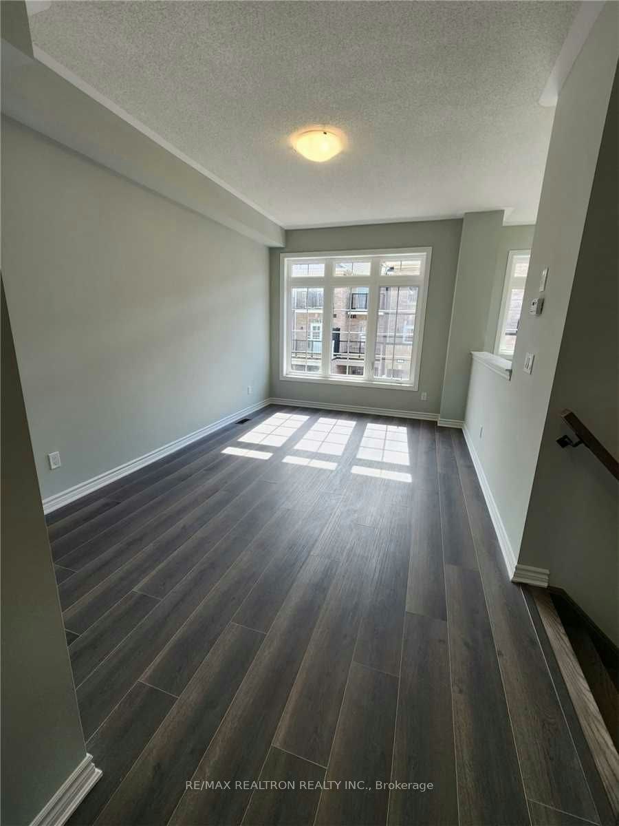 8 Royal Collection Way, Whitby, ON, L1P 0P1 - 2