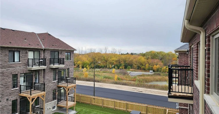 8 Royal Collection Way, Whitby, ON, L1P 0P1 - 23