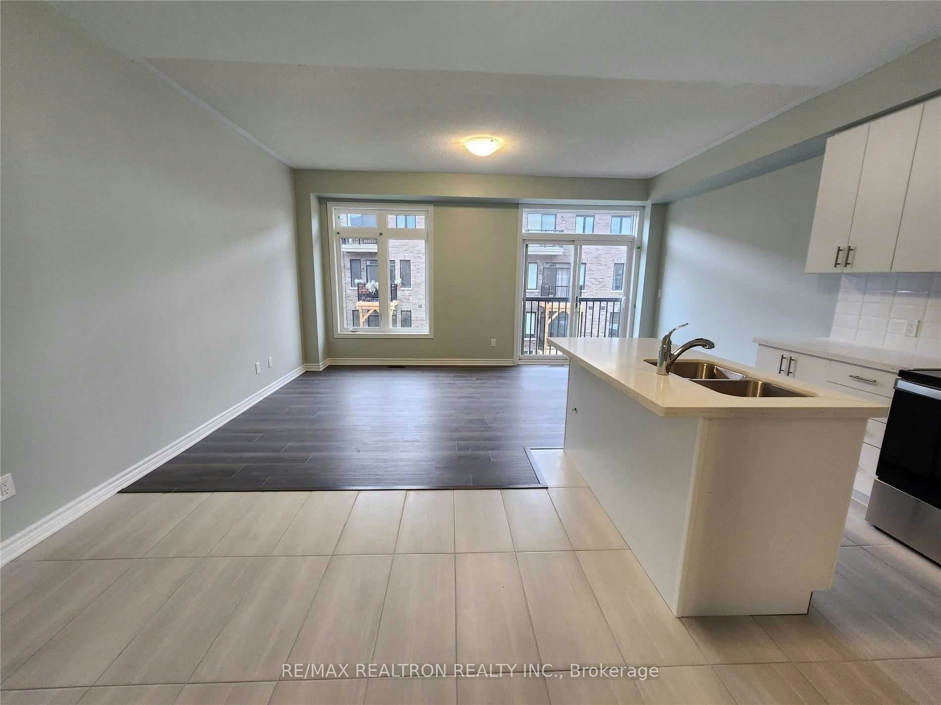 8 Royal Collection Way, Whitby, ON, L1P 0P1 - 10
