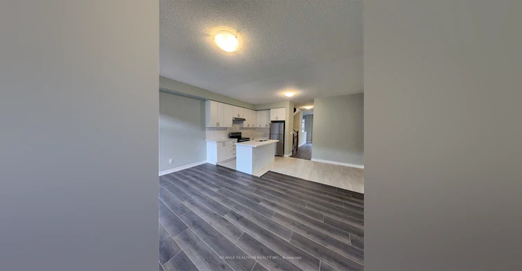 8 Royal Collection Way, Whitby, ON, L1P 0P1 - 7