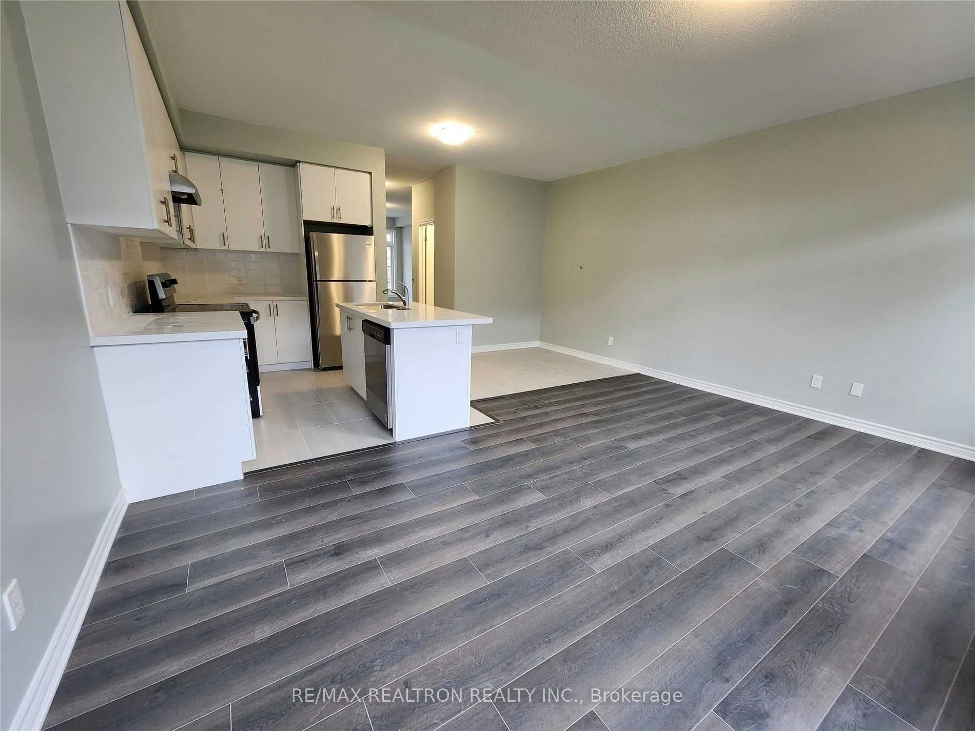 8 Royal Collection Way, Whitby, ON, L1P 0P1 - 9