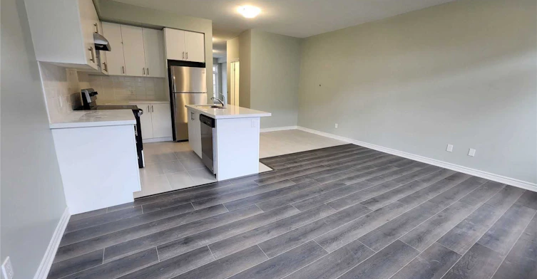 8 Royal Collection Way, Whitby, ON, L1P 0P1 - 9