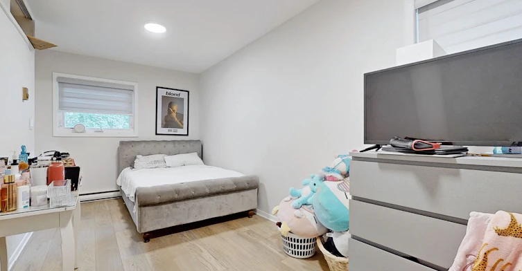 Main/Second Floor-20 Glenfern Avenue, Toronto, ON, M4E 1B7 - 24
