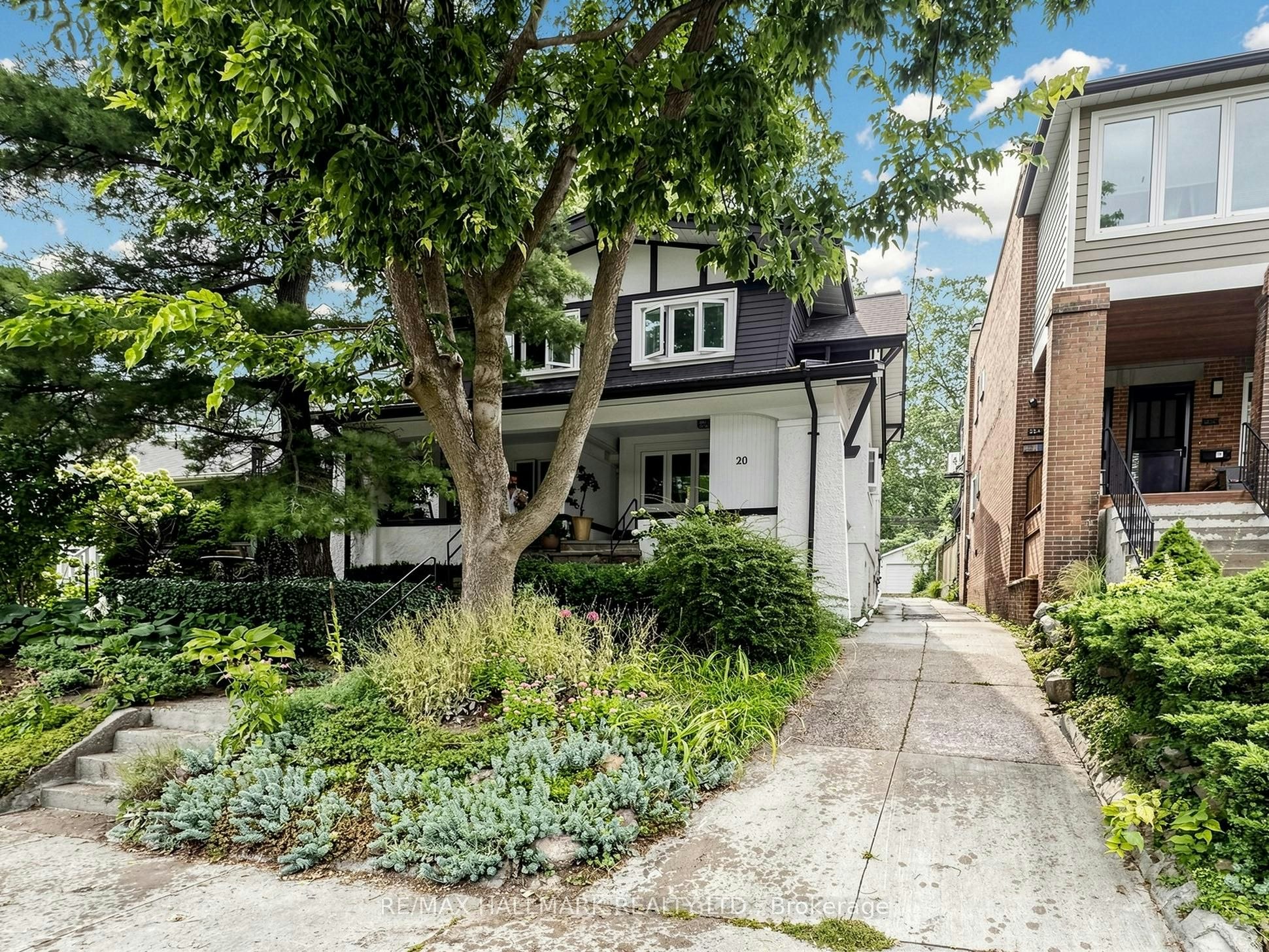 Main/Second Floor-20 Glenfern Avenue, Toronto, ON, M4E 1B7 - 2