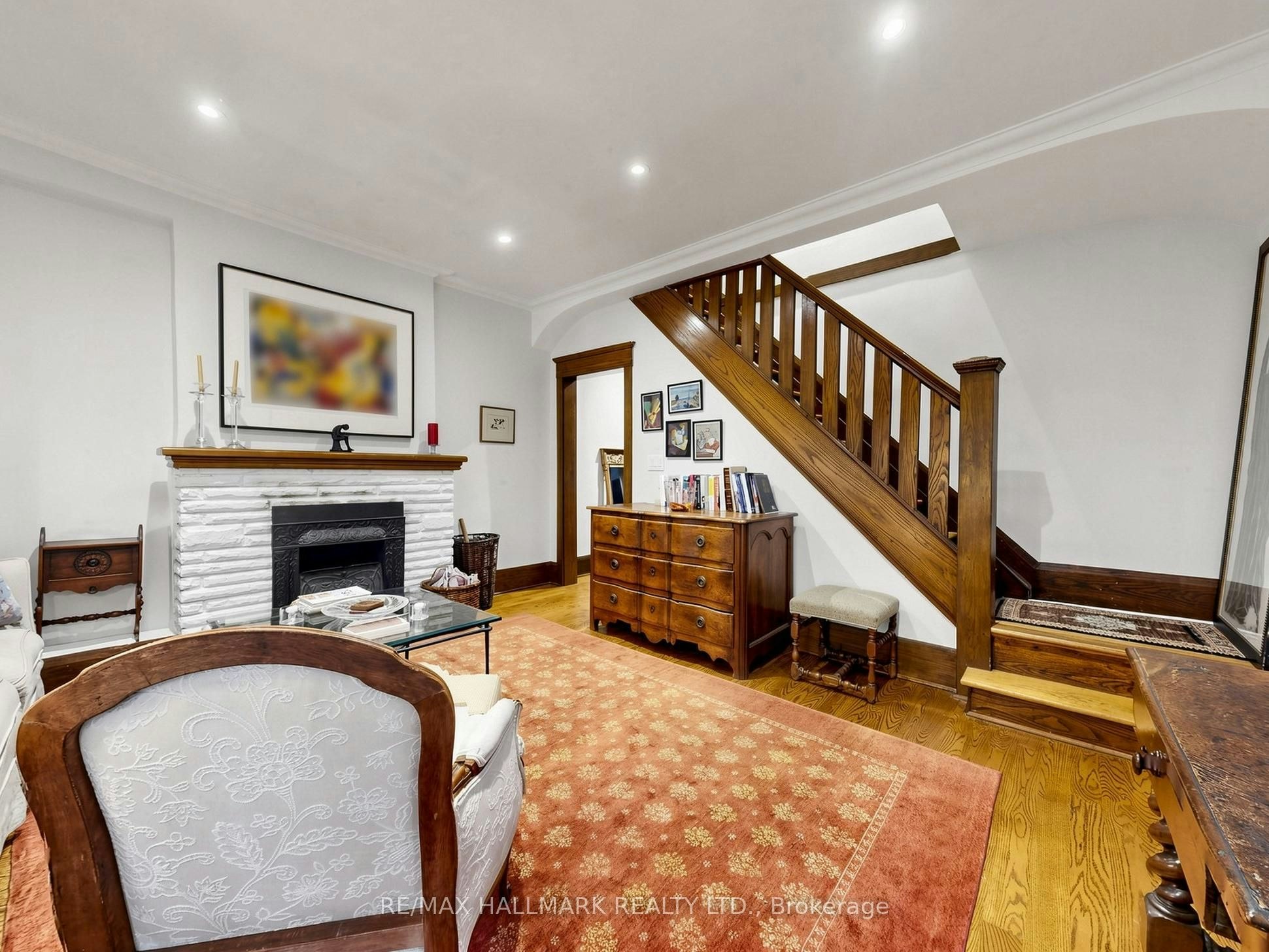 Main/Second Floor-20 Glenfern Avenue, Toronto, ON, M4E 1B7 - 6