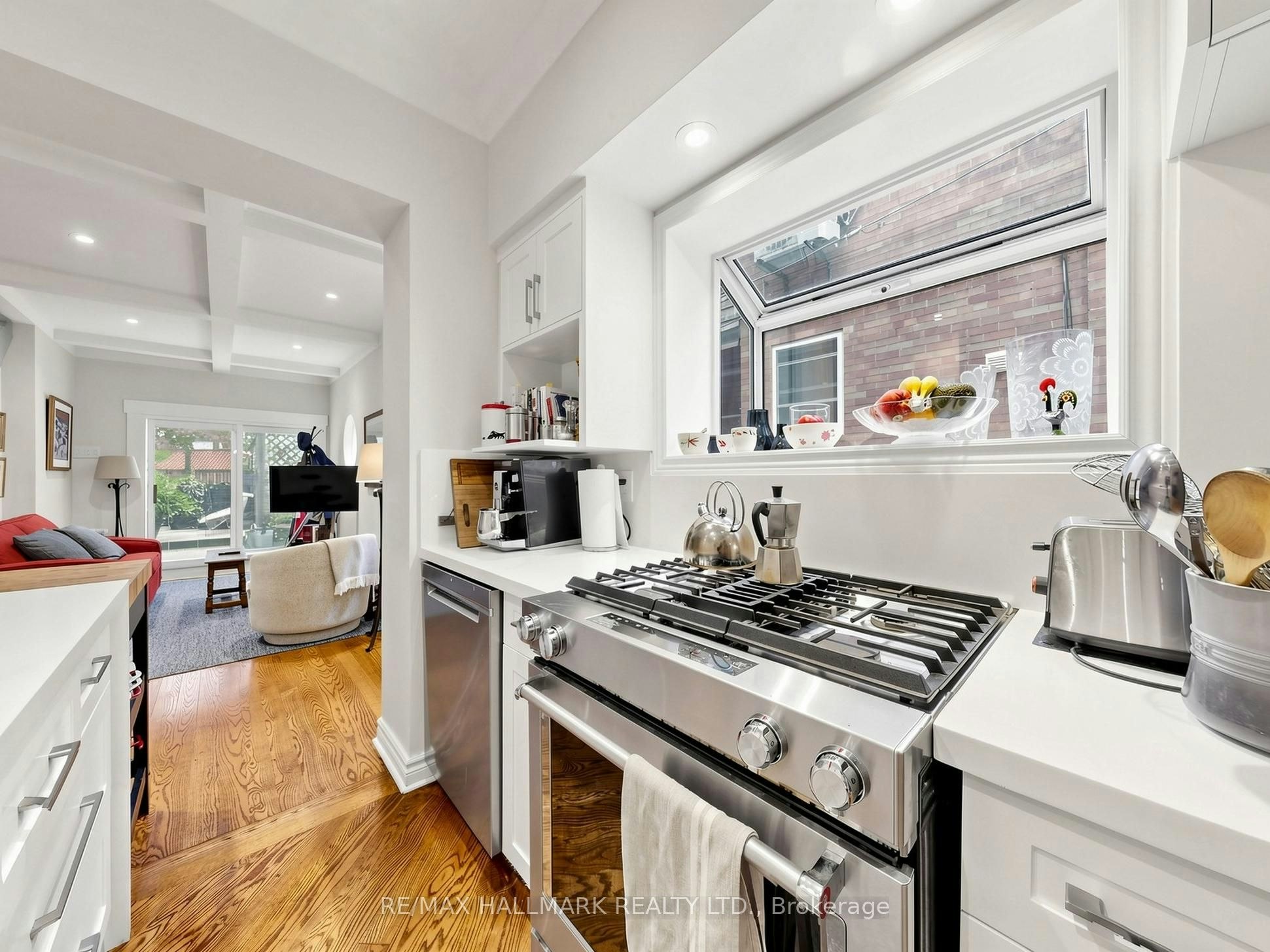 Main/Second Floor-20 Glenfern Avenue, Toronto, ON, M4E 1B7 - 17