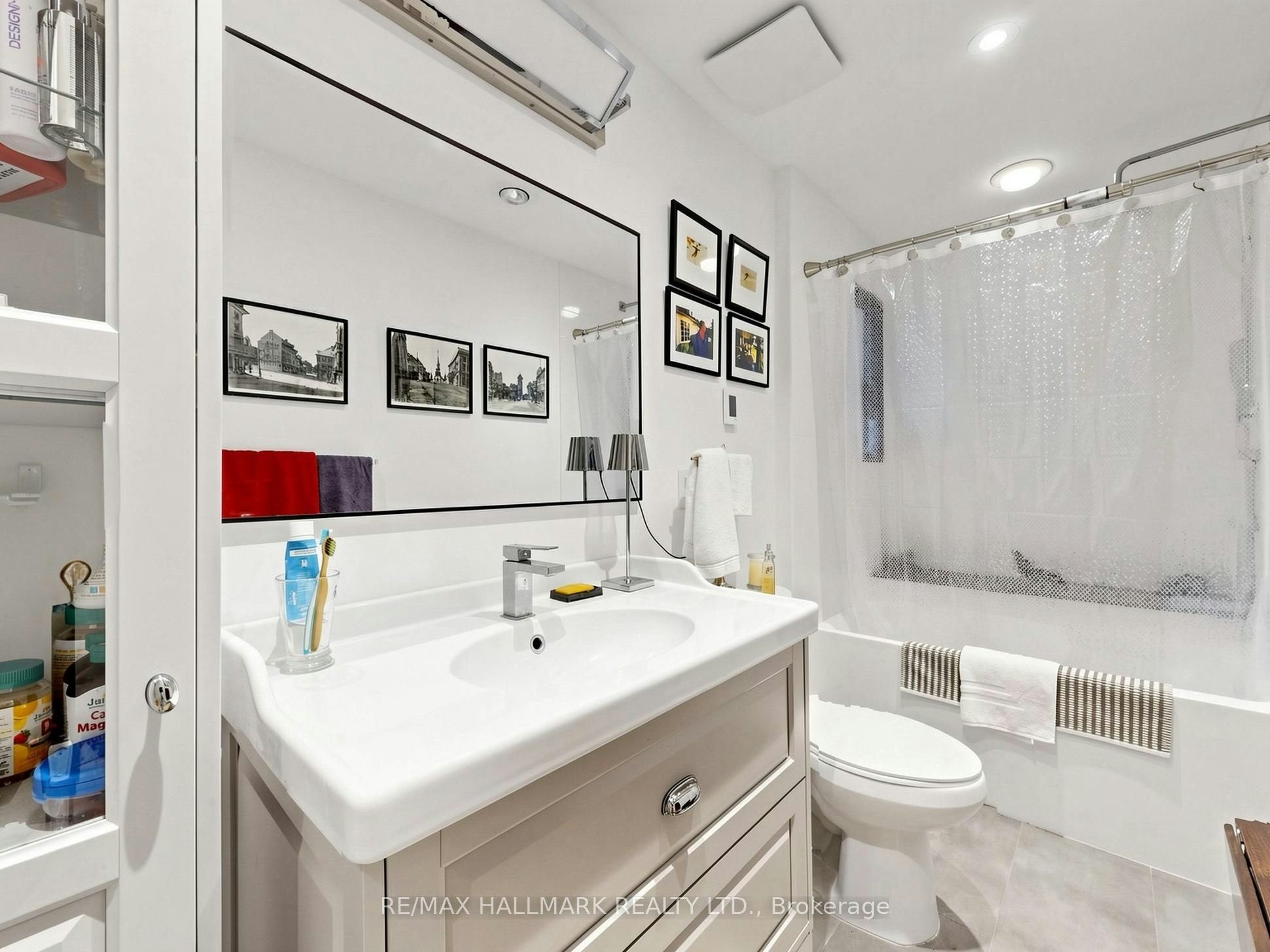 Main/Second Floor-20 Glenfern Avenue, Toronto, ON, M4E 1B7 - 23