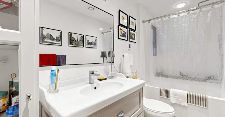 Main/Second Floor-20 Glenfern Avenue, Toronto, ON, M4E 1B7 - 23