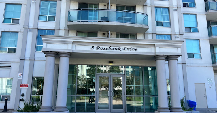 7D-8 Rosebank Drive, Toronto, ON, M1B 5Z3