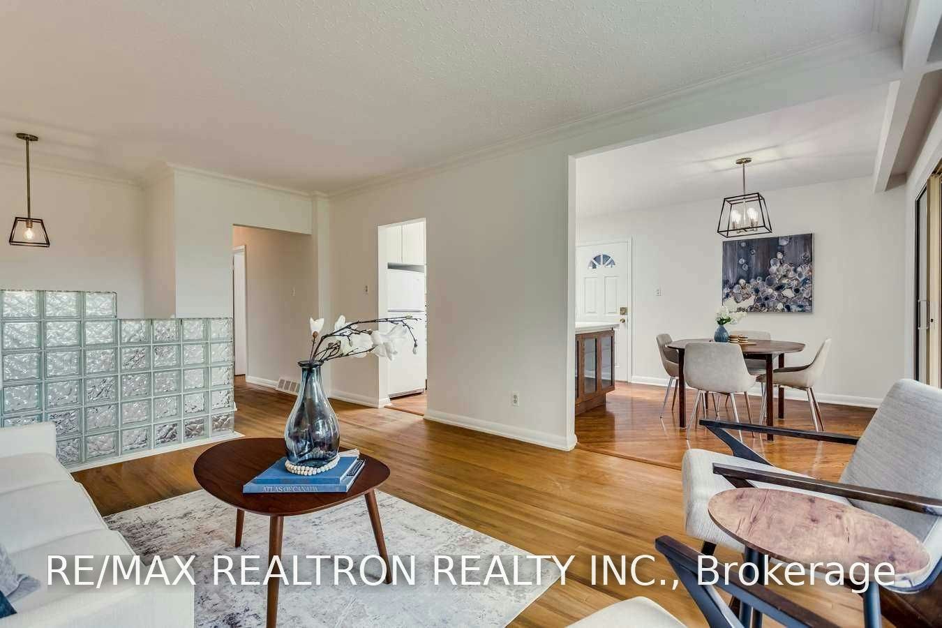 (Main Floor)-100 Meldazy Drive, Toronto, ON, M1P 4G3 - 5