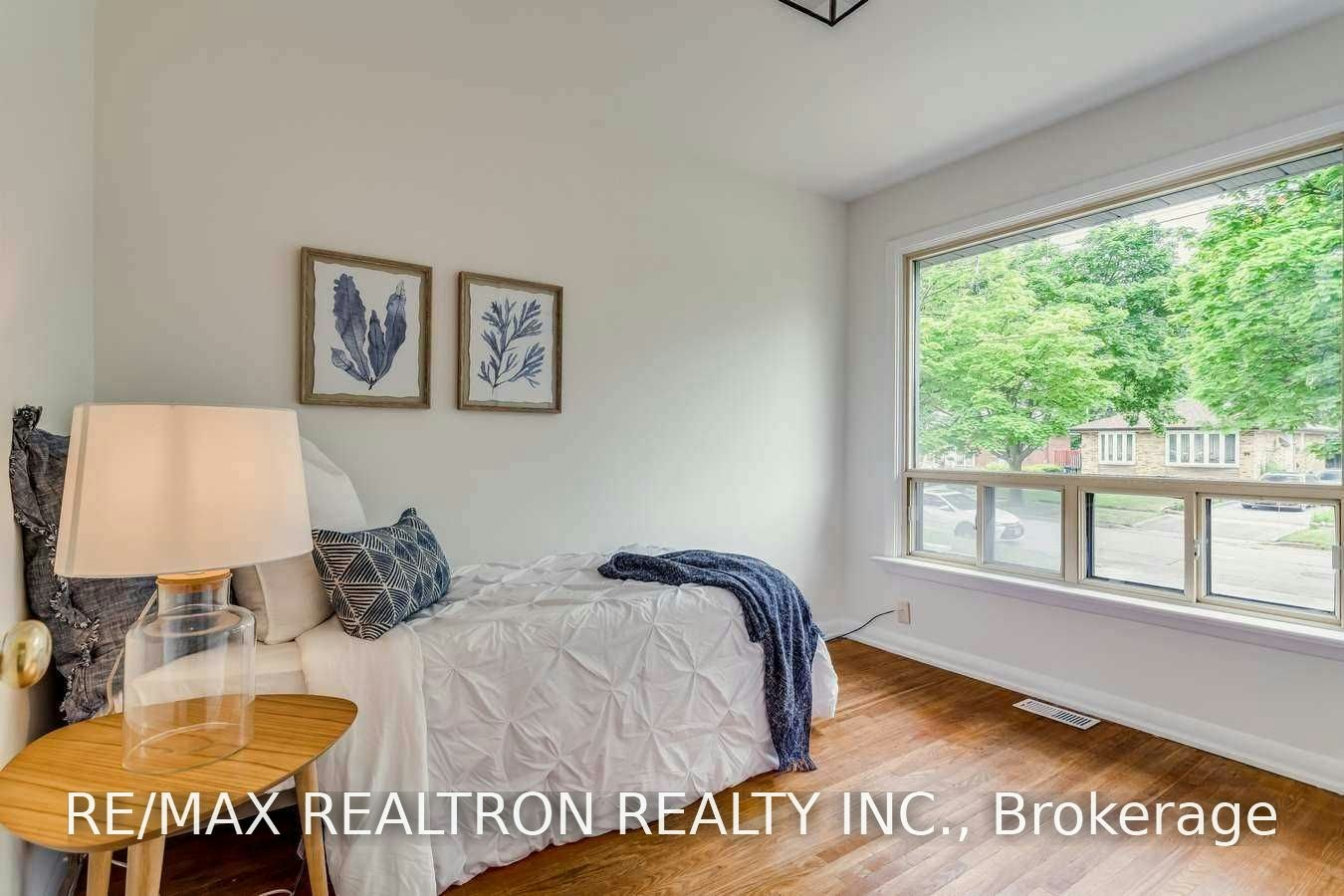(Main Floor)-100 Meldazy Drive, Toronto, ON, M1P 4G3 - 17