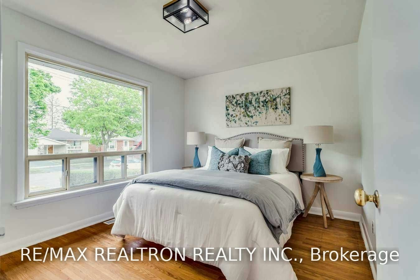 (Main Floor)-100 Meldazy Drive, Toronto, ON, M1P 4G3 - 14