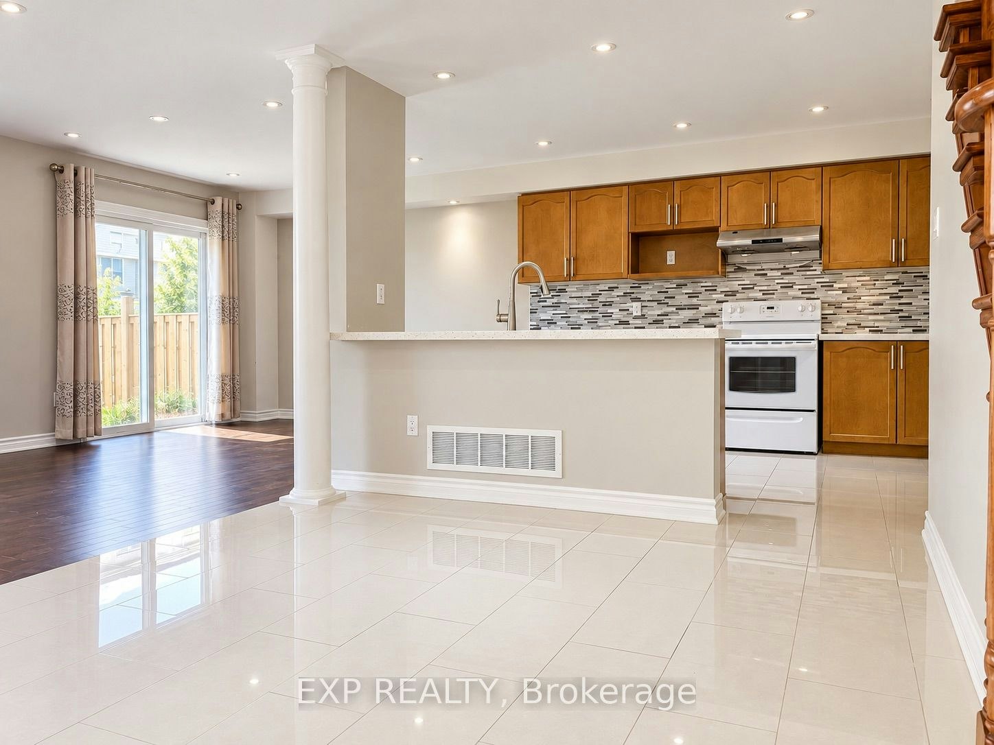 629 Staines Road, Toronto, ON, M1X 2A7 - 2