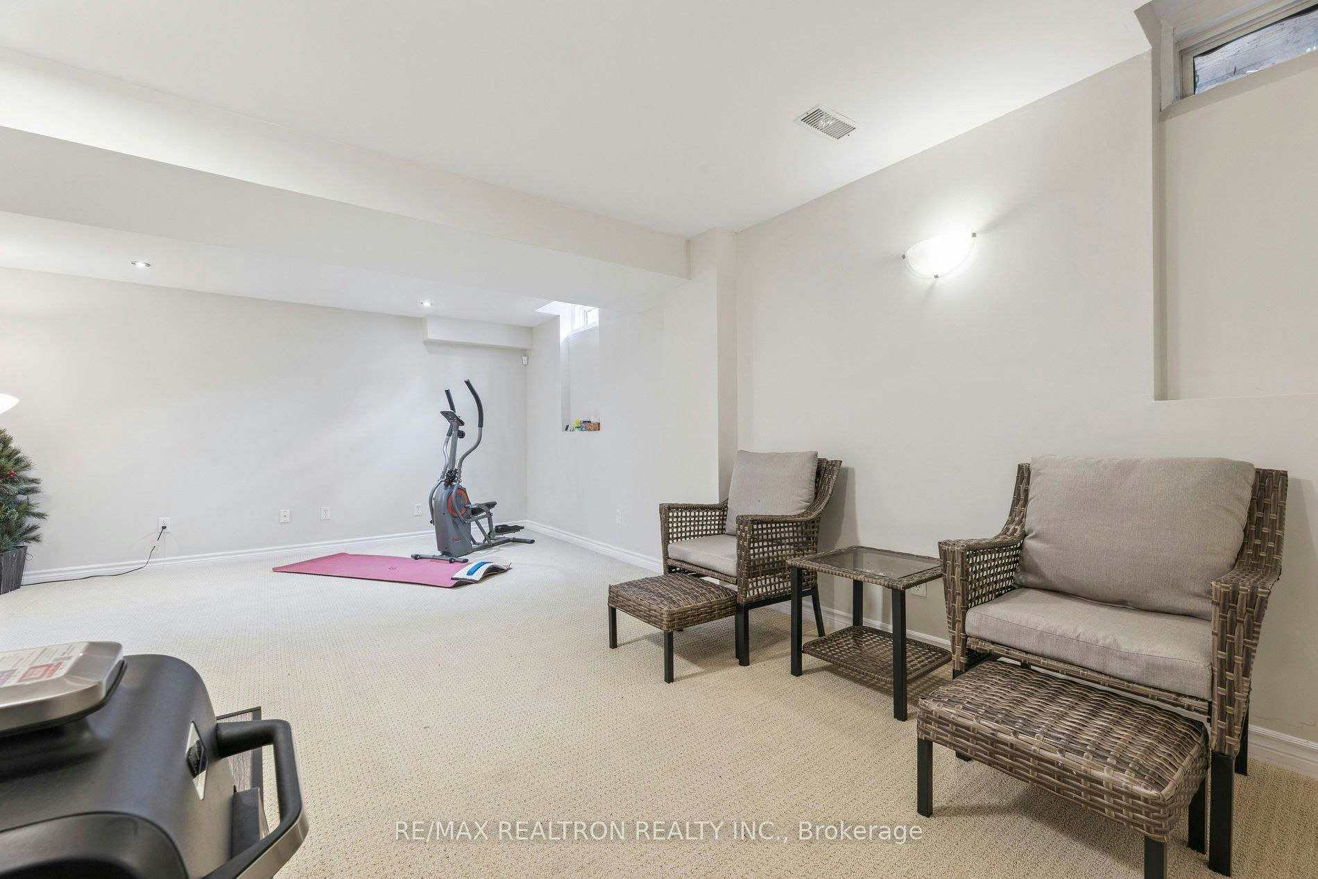 27 Haverhill Crescent, Whitby, ON, L1R 3E7 - 24