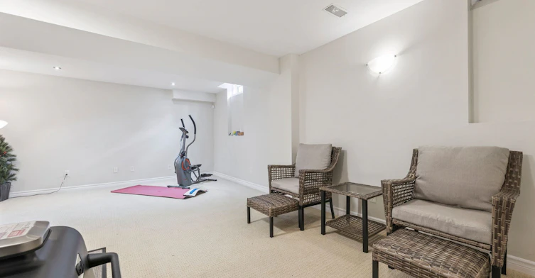 27 Haverhill Crescent, Whitby, ON, L1R 3E7 - 24