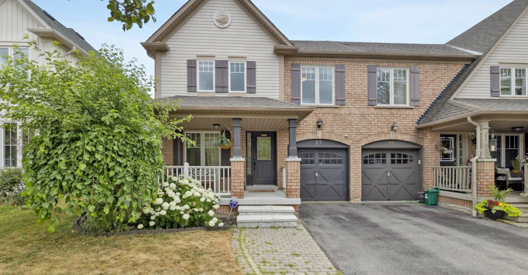 27 Haverhill Crescent, Whitby, ON, L1R 3E7