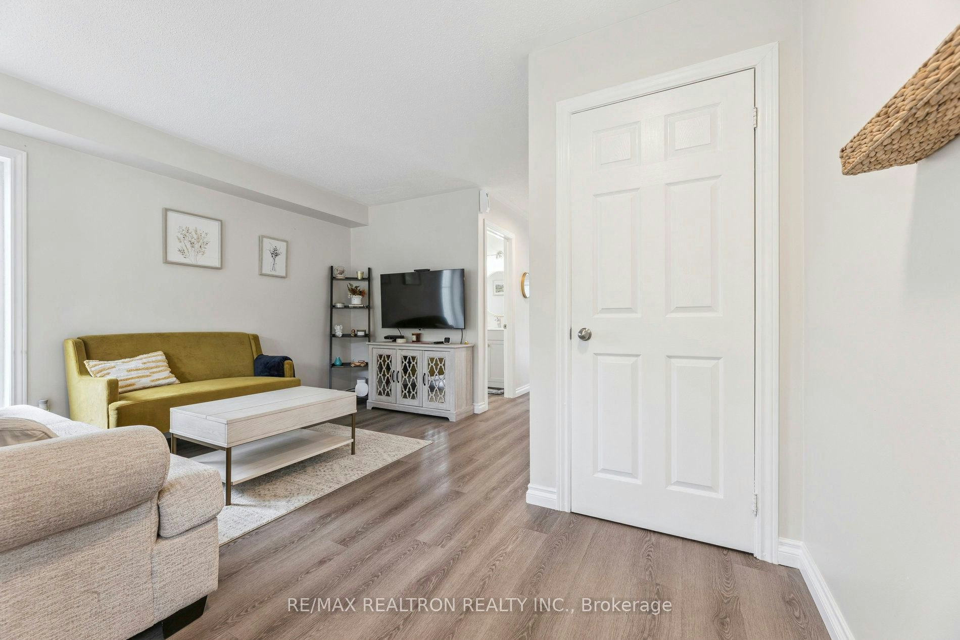 27 Haverhill Crescent, Whitby, ON, L1R 3E7 - 4