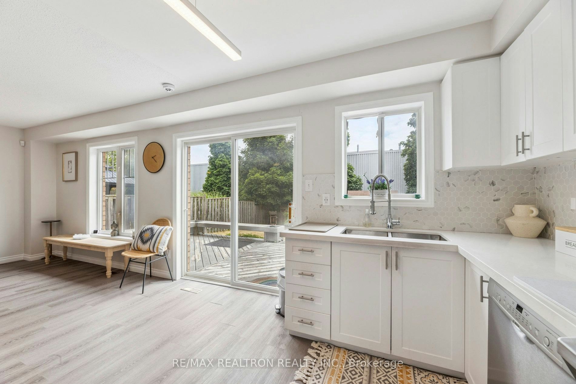 27 Haverhill Crescent, Whitby, ON, L1R 3E7 - 11