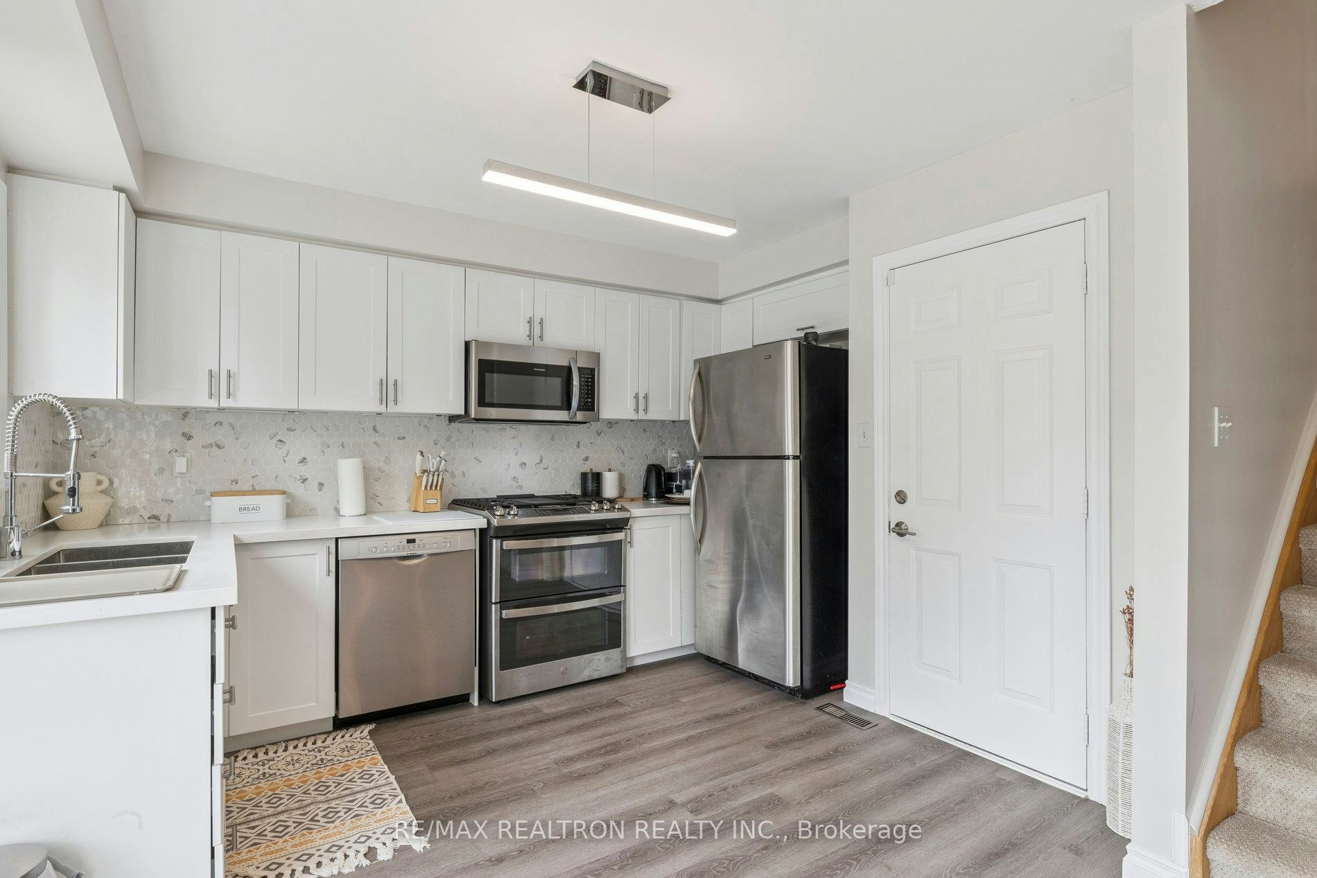 27 Haverhill Crescent, Whitby, ON, L1R 3E7 - 10