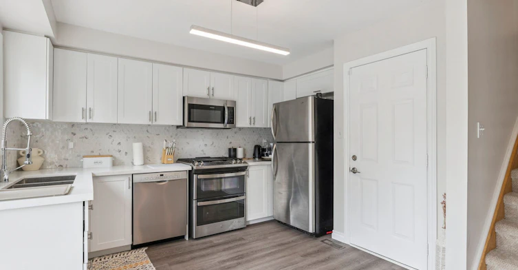 27 Haverhill Crescent, Whitby, ON, L1R 3E7 - 10