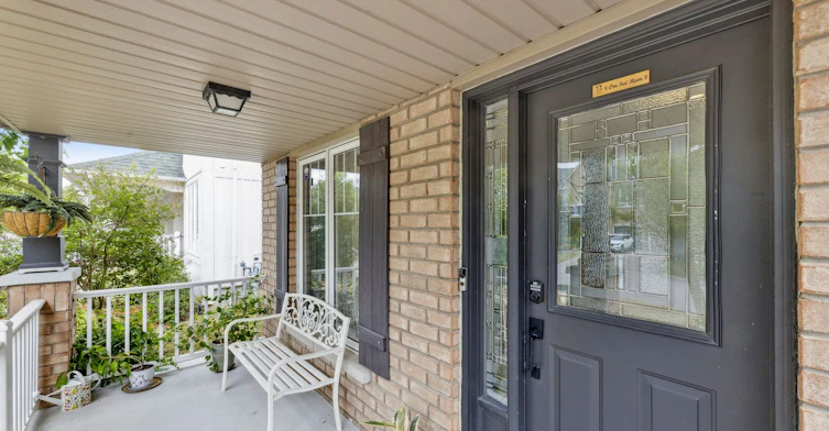 27 Haverhill Crescent, Whitby, ON, L1R 3E7 - 2