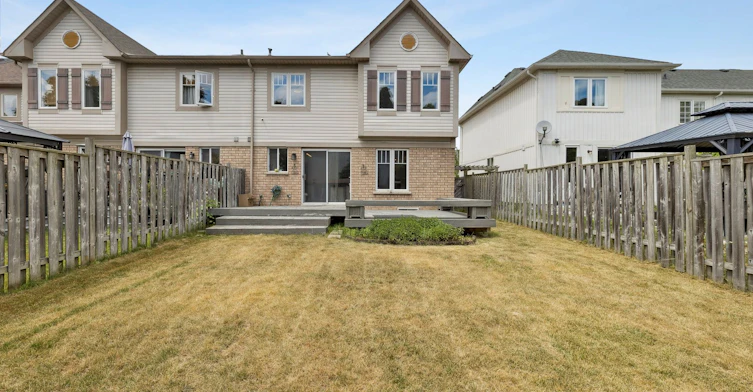27 Haverhill Crescent, Whitby, ON, L1R 3E7 - 27