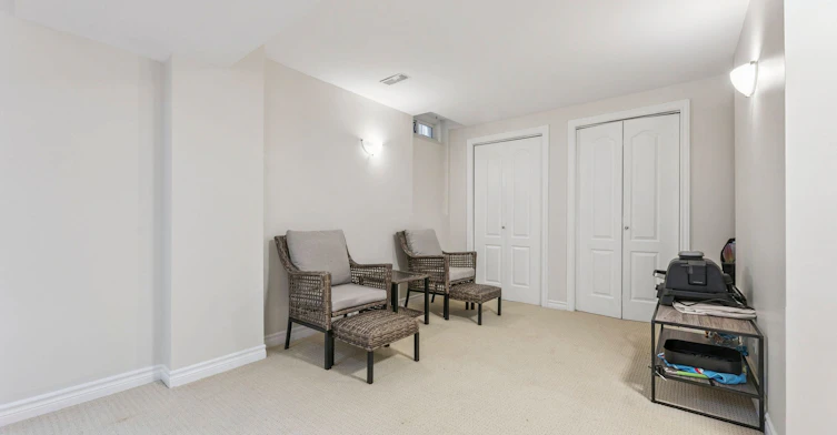 27 Haverhill Crescent, Whitby, ON, L1R 3E7 - 23