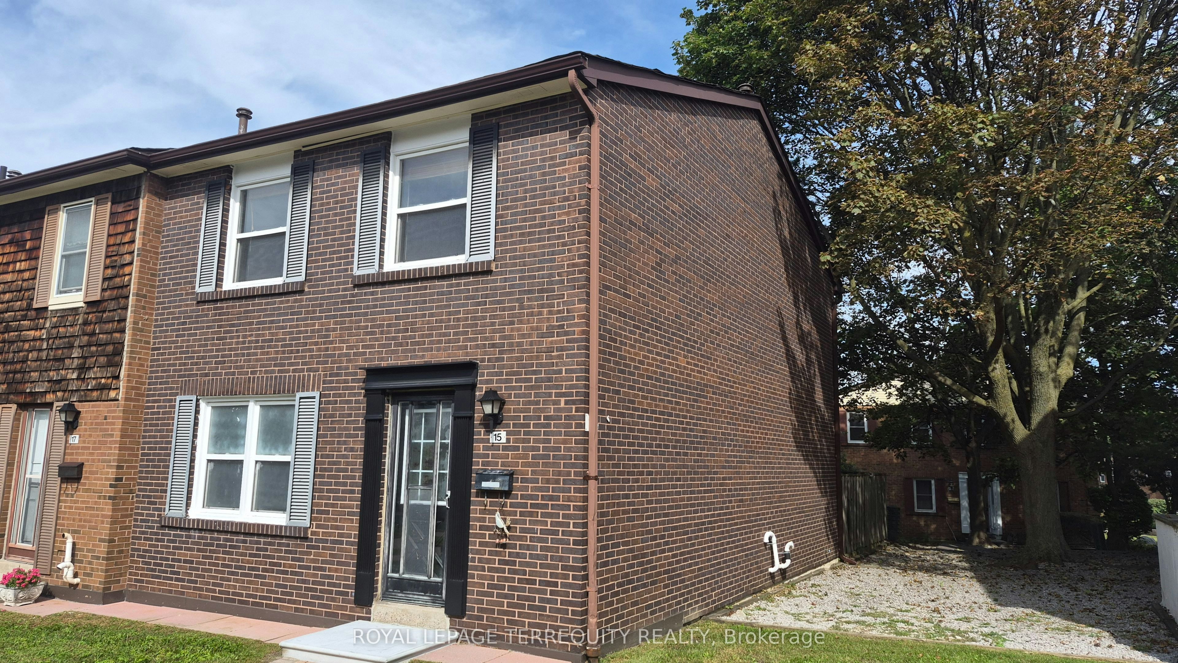 15-15 Brimwood Boulevard, Toronto, ON, M1V 1E1 - 2