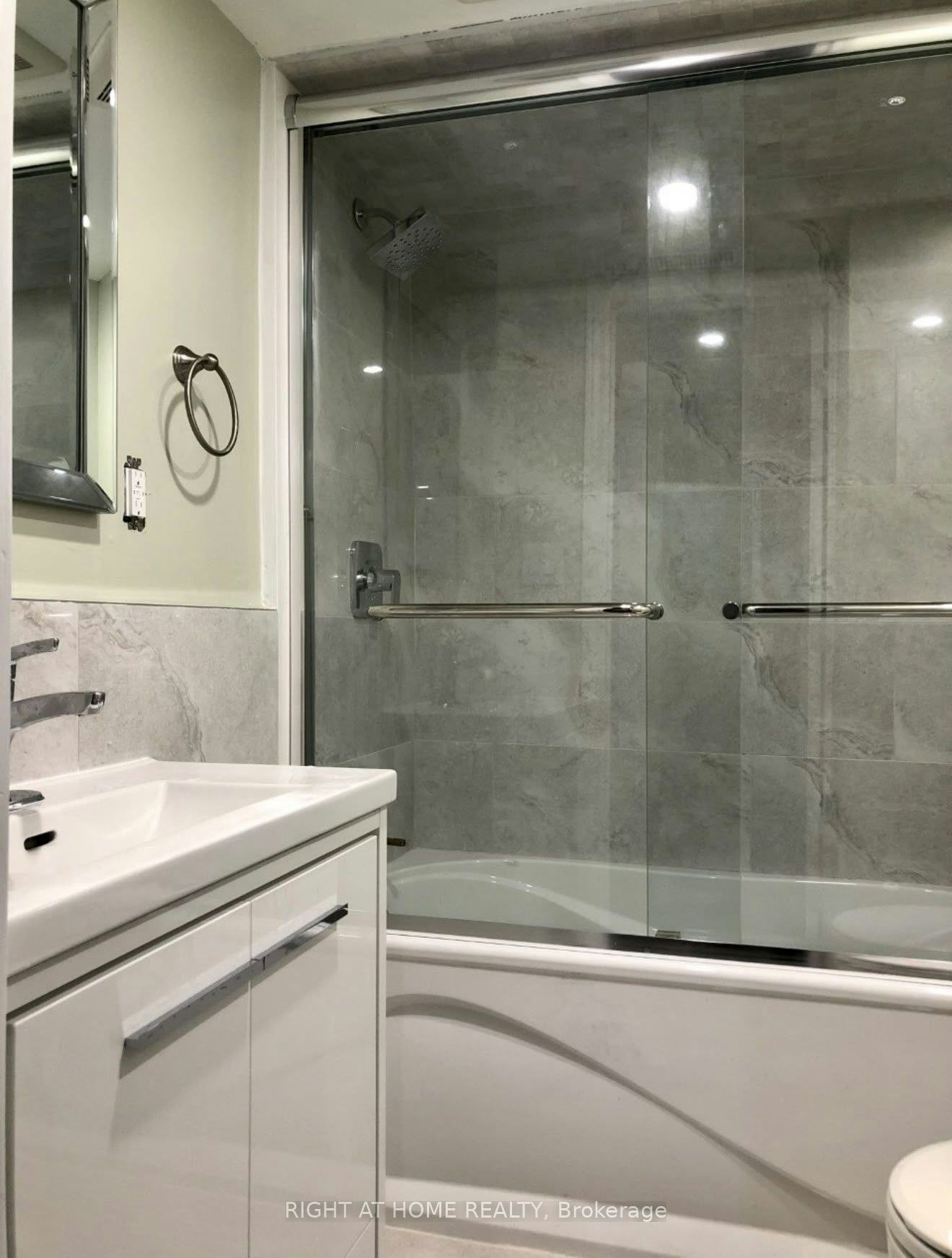Basement-3 Bexhill Avenue, Toronto, ON, M1L 3B3 - 7