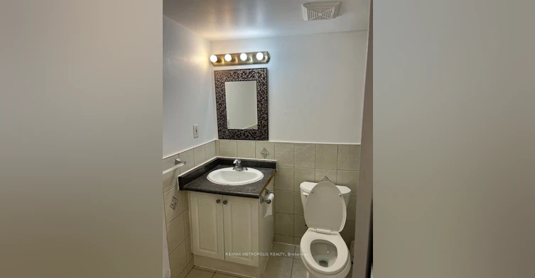4-1431 & 1433 Gerrard Street E, Toronto, ON, M4L 1Z7 - 8