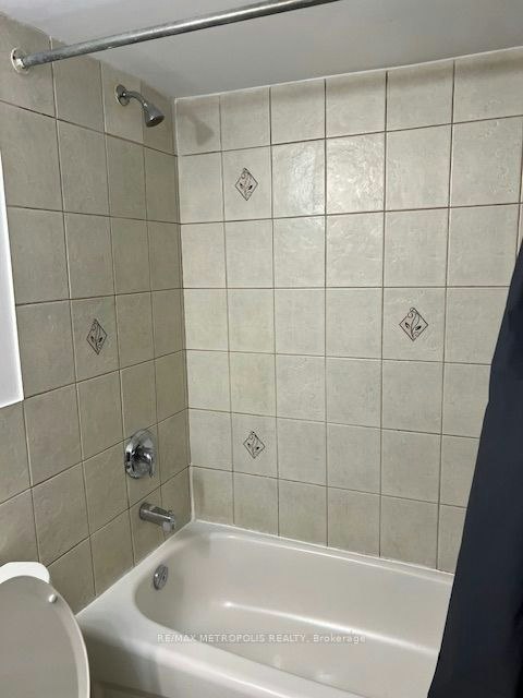 4-1431 & 1433 Gerrard Street E, Toronto, ON, M4L 1Z7 - 9