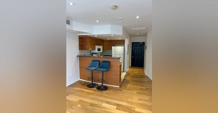 4-1431 & 1433 Gerrard Street E, Toronto, ON, M4L 1Z7 - 3