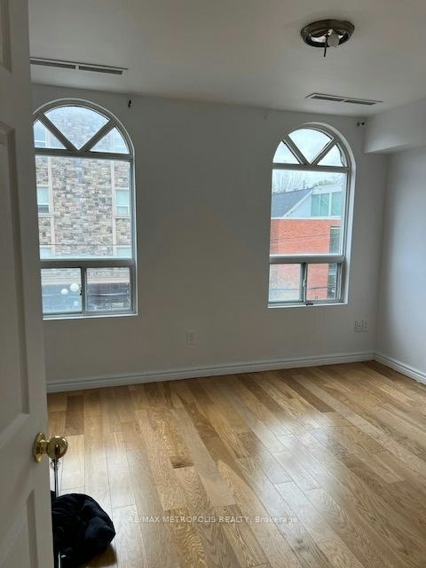 4-1431 & 1433 Gerrard Street E, Toronto, ON, M4L 1Z7 - 10