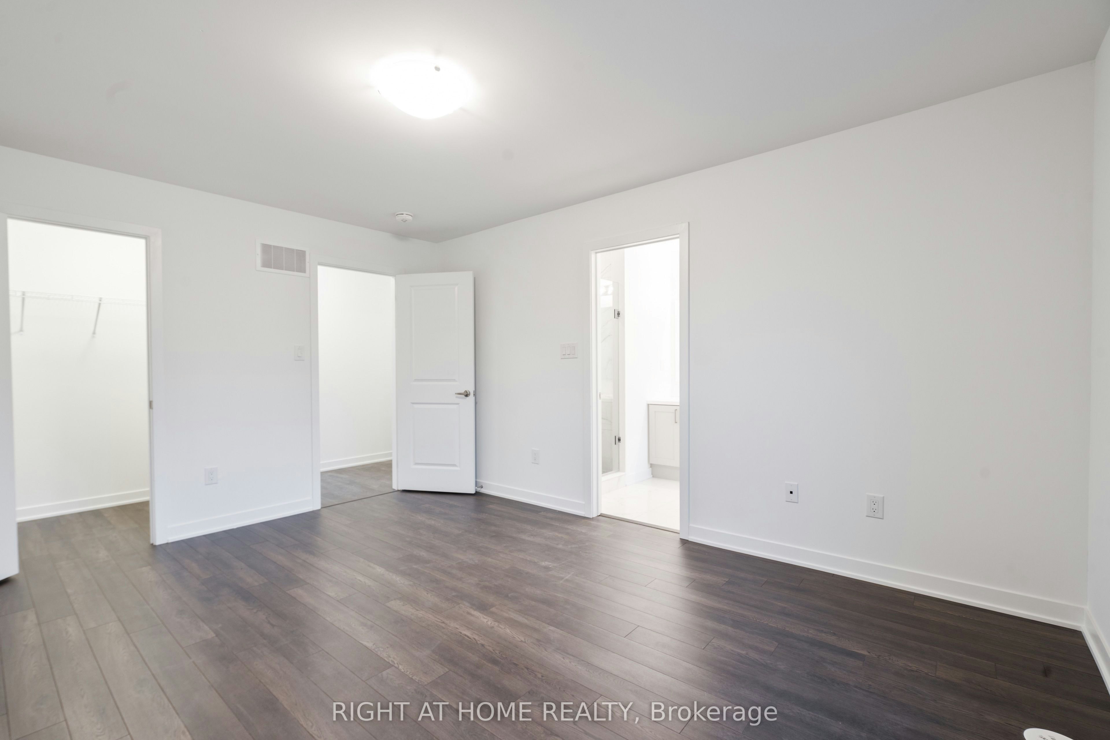 13 Selfridge Way, Whitby, ON, L1N 0N9 - 28